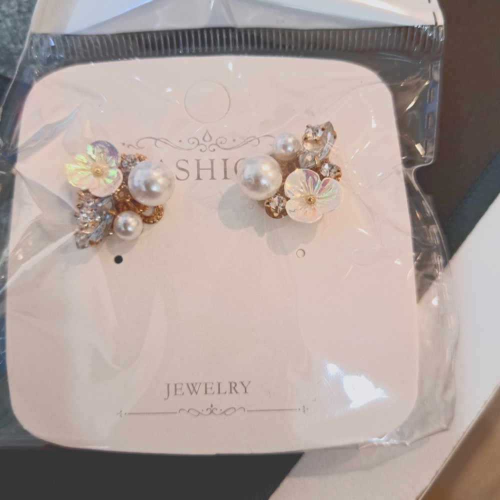 Earring